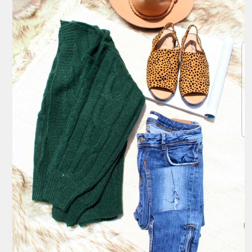 🚨//The Pumpkin Patch// Oversized knitted Cardigan - Picture 3 of 8